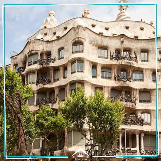 6. Gaudi’s Casa Mila بارسلونا (اسپانیا)