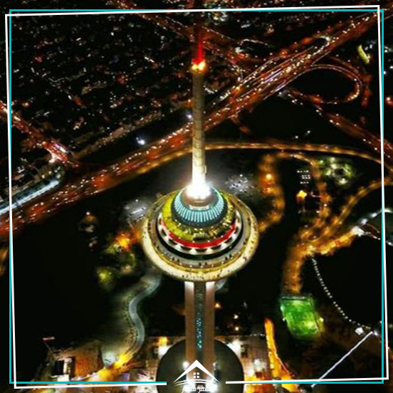 برج میلاد یکی از برج‌های بلند ایران